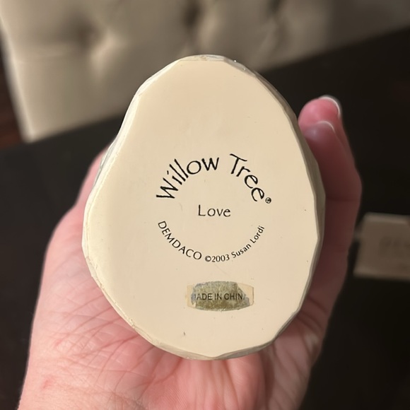 Demdaco Willow Tree #26112 Love by Susan Lordi NIB - Retired - Picture 10 of 12